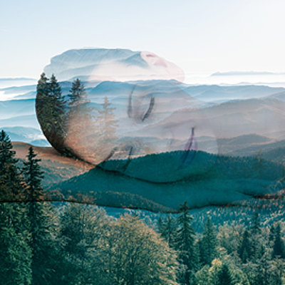 Image d'illustration pour l'offre Bisses et Bien-être représentant un visage de femme apaisée en transparence sur un paysage alpin